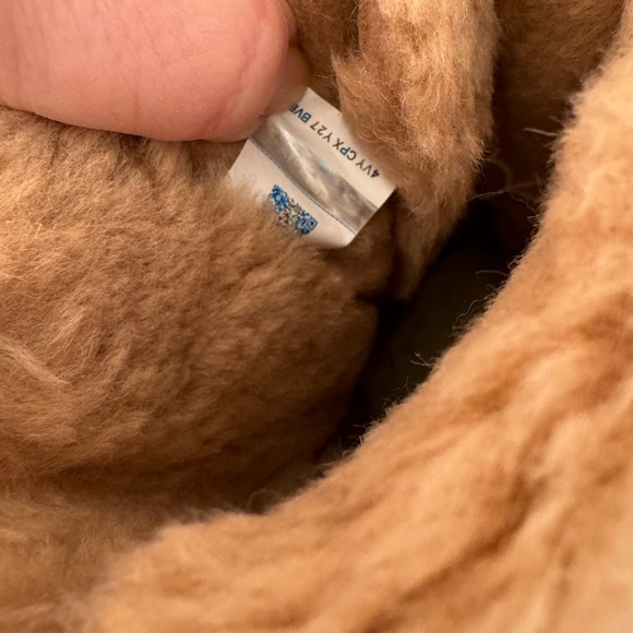 Ugg Bailey Bow II Suede leather chestnut Boot. Size: 3 - Picture 6 of 12